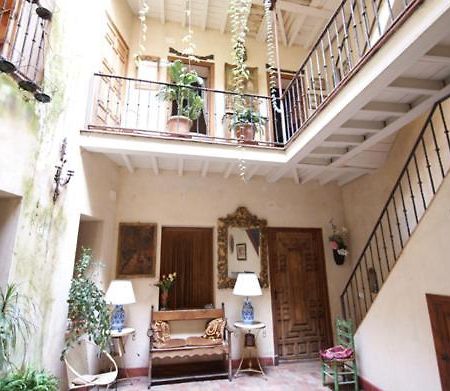 Hostal Casa Del Buen Viaje Sevilla Dış mekan fotoğraf