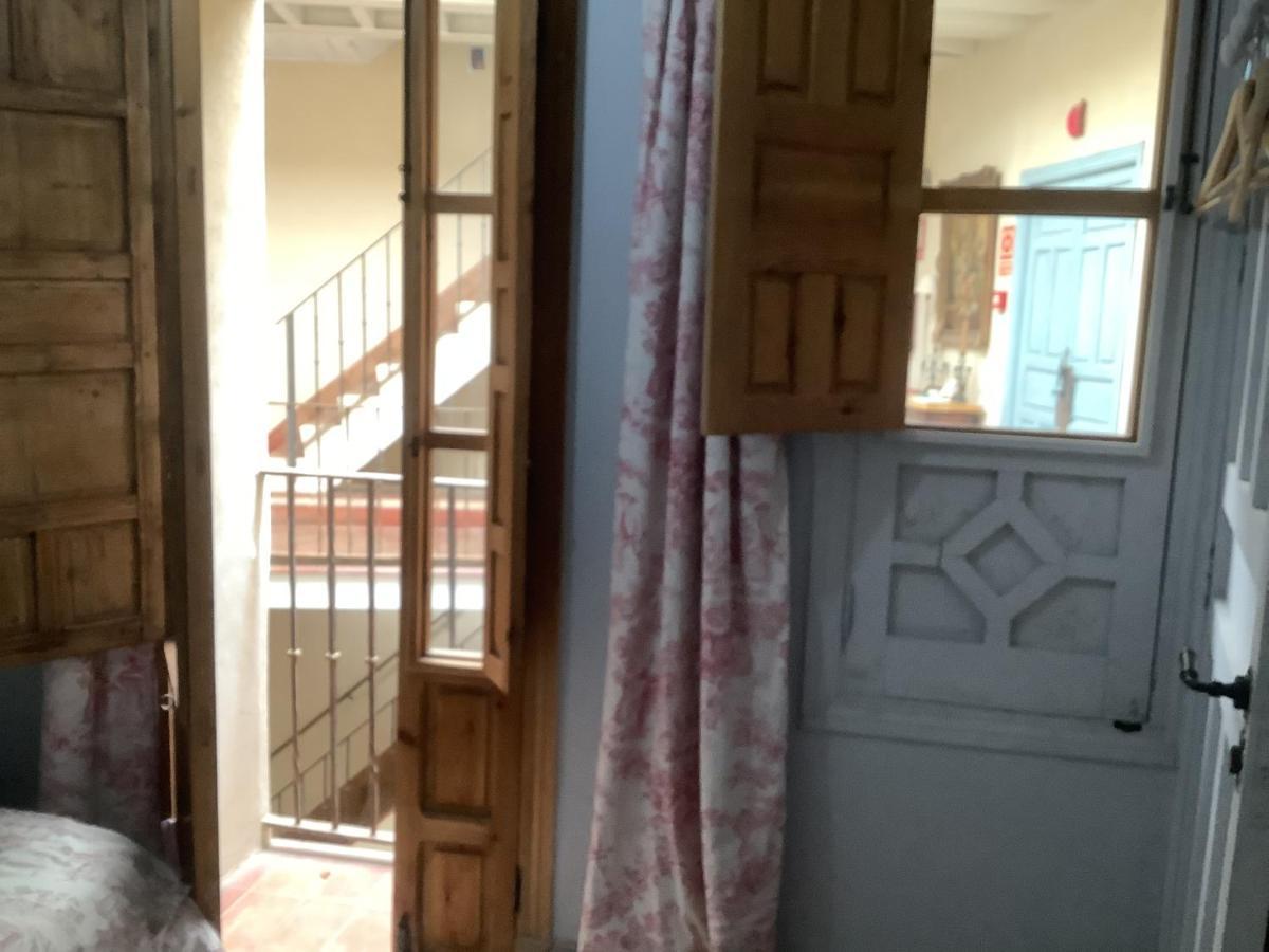 Hostal Casa Del Buen Viaje Sevilla Dış mekan fotoğraf